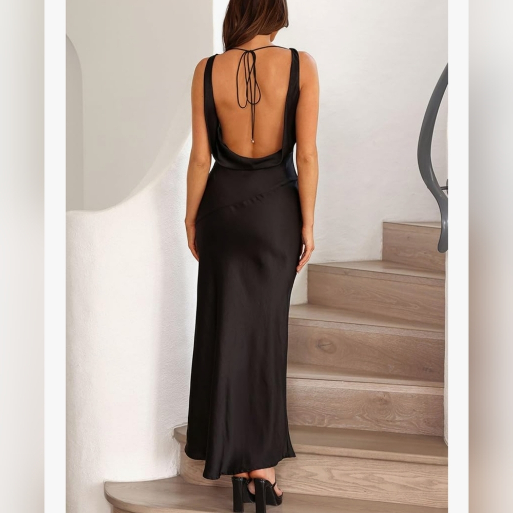Elegant Black Backless Dress